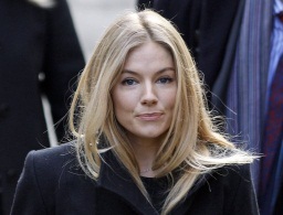 sienna miller juzgado